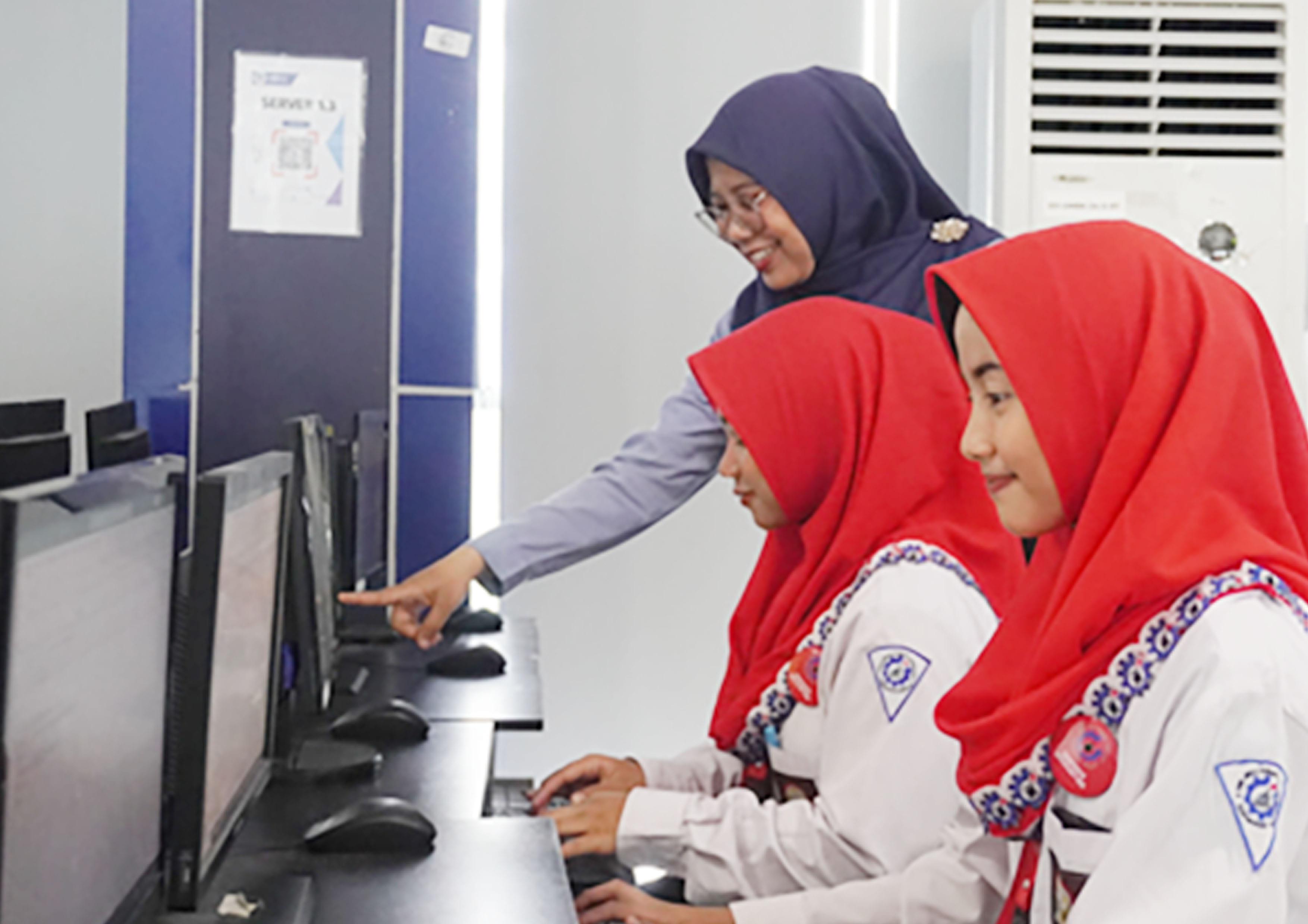 Praktik Akuntansi & Administrasi Keuangan